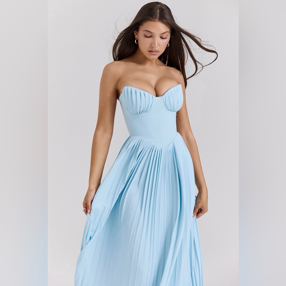 NWOT HOUSE OF CB Strapless Pleated Maxi Dress in Light Blue (Sz. XS, US 2-4)